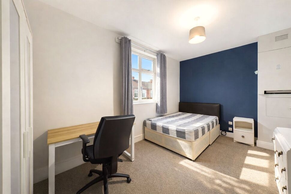 Main image of 1 bedroom Property to rent, Semilong Road, Northampton, NN2