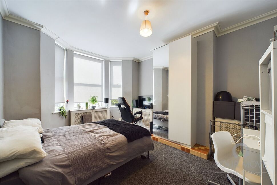 Main image of 1 bedroom  Room to rent, London Road, Northampton, NN4