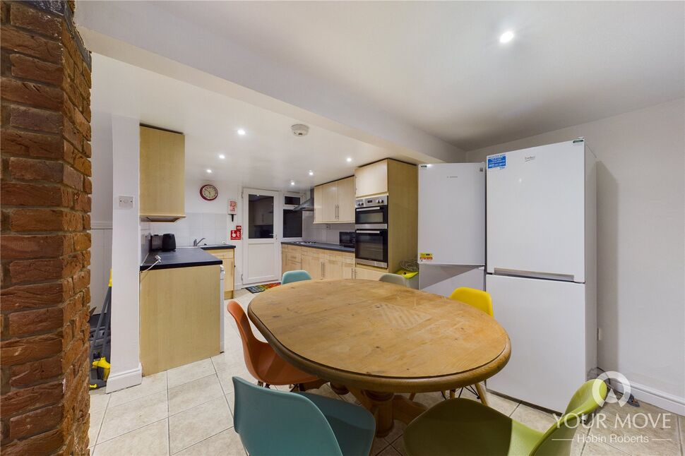 6 bedroom  House to rent