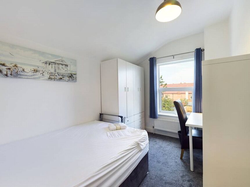 Main image of 1 bedroom Property to rent, Clinton Road, Northampton, NN4
