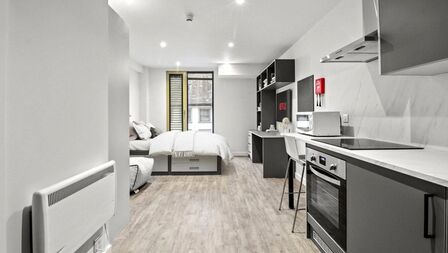 The Zone Drapery, 1 bedroom Flat to rent, &pound;927 pcm