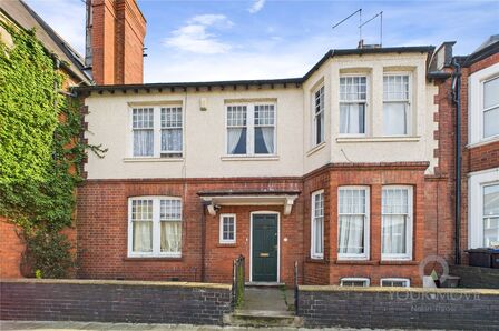 Abington Avenue, Abington, 7 bedroom Mid Terrace House for sale, £450,000