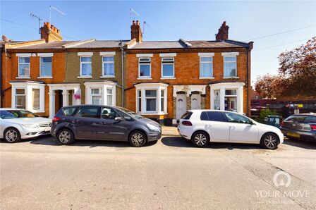 Whitworth Road, 4 bedroom  House to rent, £600 pcm