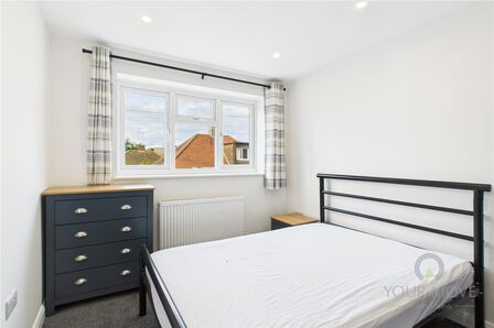 Norton Road, 1 bedroom  Room to rent, £550 pcm