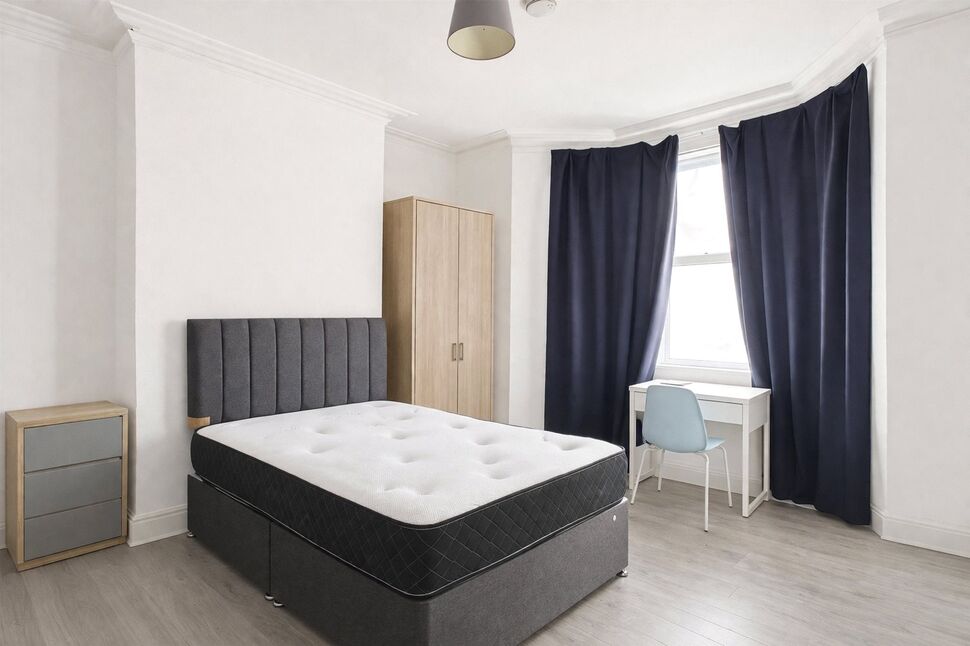 Main image of 1 bedroom Property to rent, Cedar Road, Northampton, Northamptonshire, NN1