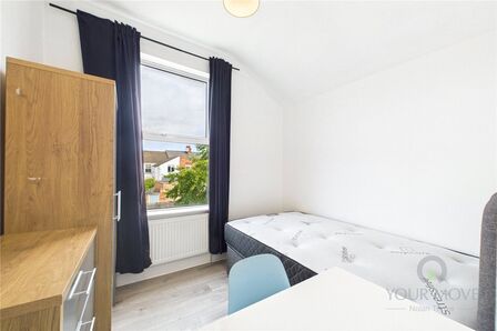 Cedar Road, 1 bedroom House to rent, &pound;510 pcm