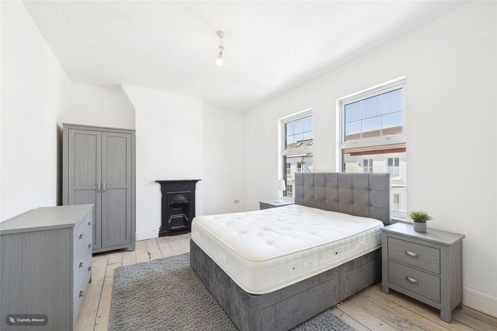 Main image of 4 bedroom Property to rent, Thursby Road, Northampton, Northamptonshire, NN1