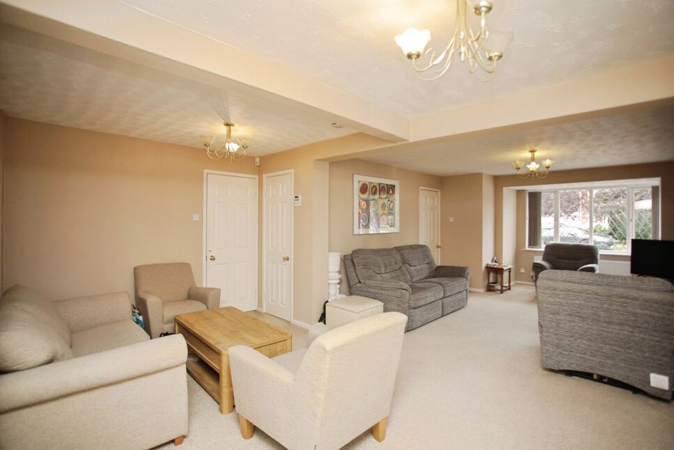 Lounge / Sitting Room