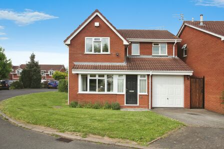 Ingleton Close, 4 bedroom Detached House for sale, £375,000