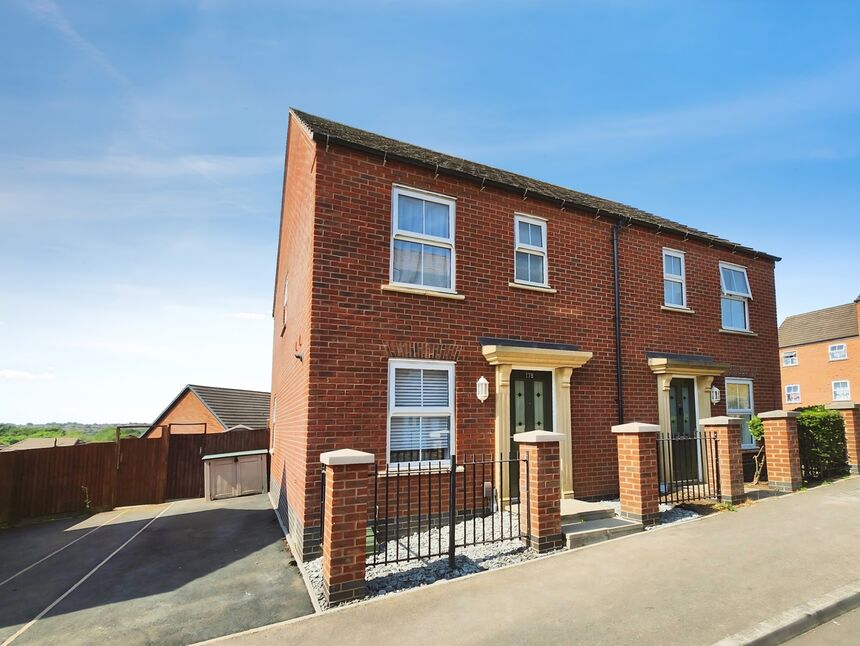 Main image of 3 bedroom Semi Detached House for sale, Edinburgh Road, Nuneaton, Warwickshire, CV10