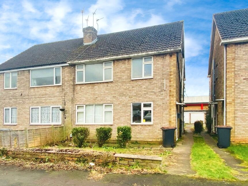 Main image of 2 bedroom Flat to rent, Oaston Road, Nuneaton, Warwickshire, CV11