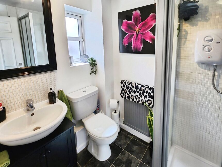 En-Suite Shower