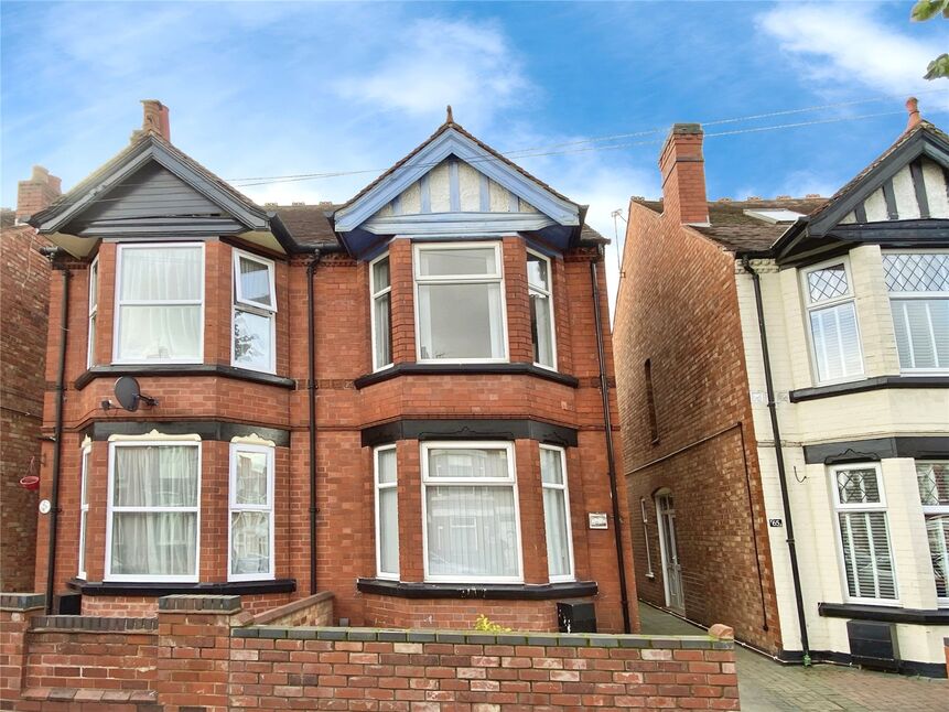 4 bedroom Semi Detached House for sale, Norman Avenue, Nuneaton, CV11