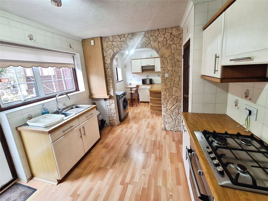 Kitchen / Breakfast Room