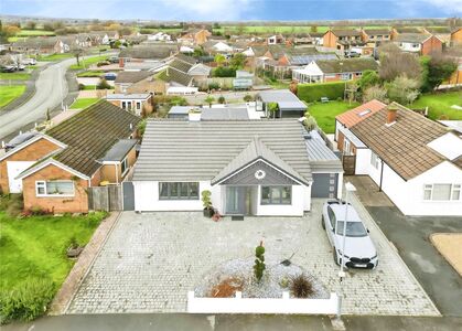 Foxs Covert, 3 bedroom Detached House for sale, &pound;575,000