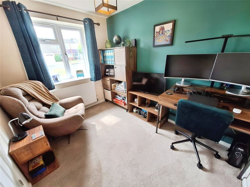 Office / Bedroom 5