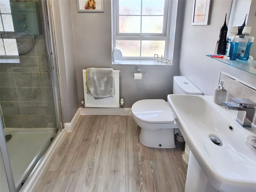 En-Suite Shower