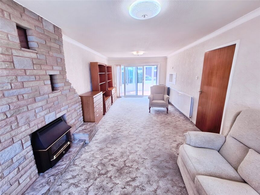 Lounge / Dining Room