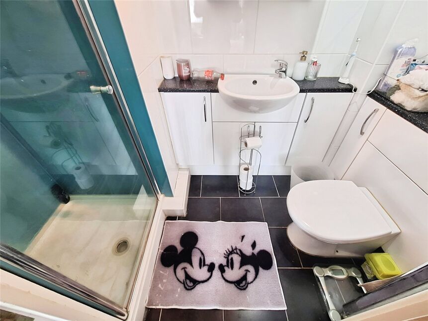 En-Suite Shower