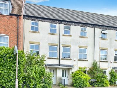3 bedroom End Terrace House to rent
