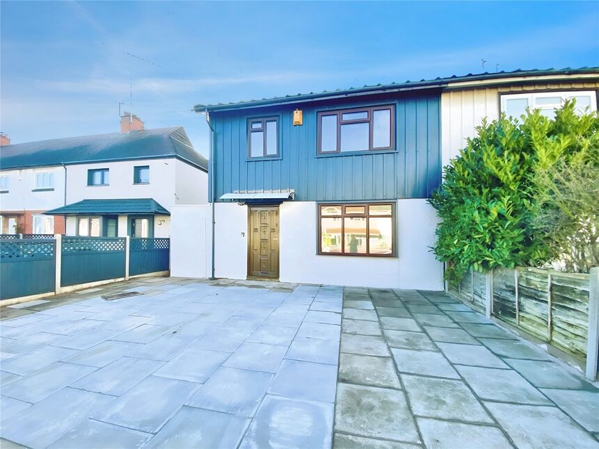 Main image of 3 bedroom Semi Detached House to rent, Dorlecote Road, Nuneaton, Warwickshire, CV10