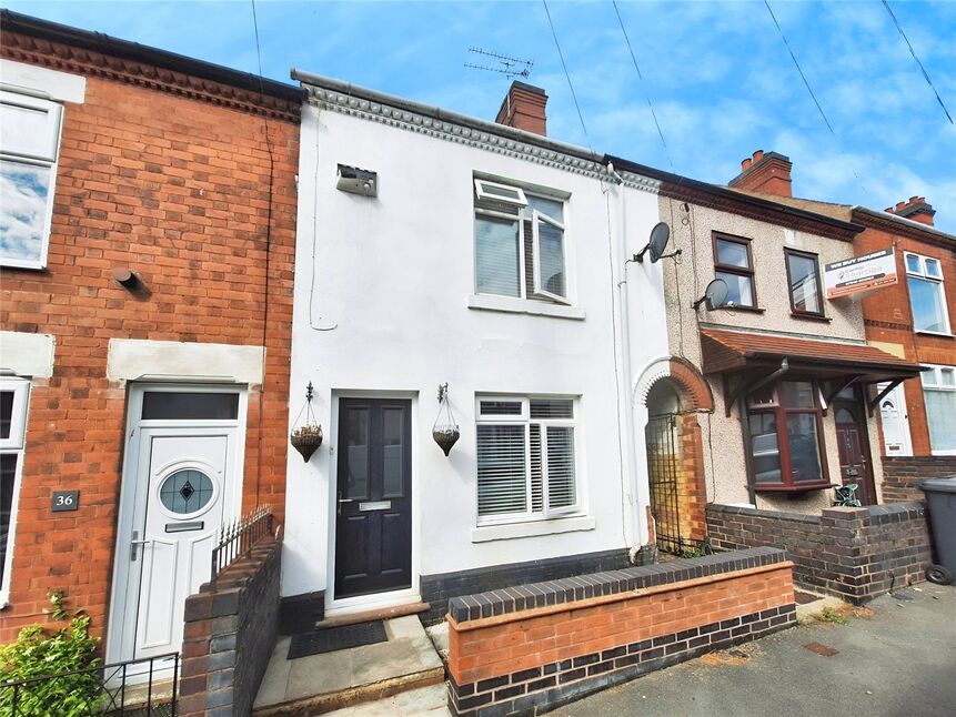 3 bedroom Mid Terrace House for sale
