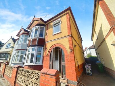 3 bedroom Semi Detached House to rent