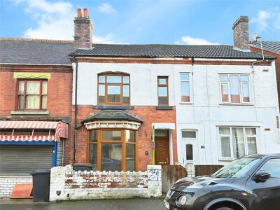 3 bedroom Mid Terrace Property to rent