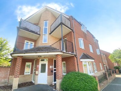 2 bedroom  Flat to rent