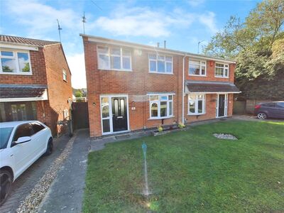 Frensham Drive, 3 bedroom Semi Detached House for sale, £235,000