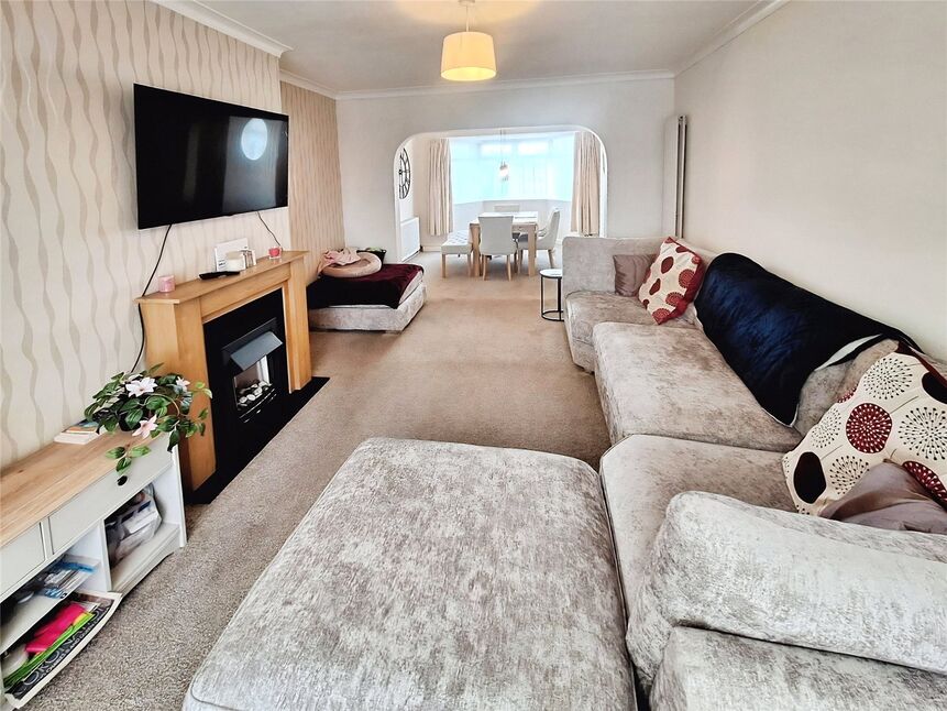 Lounge / Dining Room