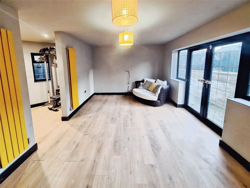 Sitting Room / Playroom