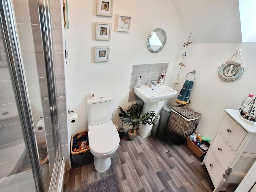En-Suite Shower
