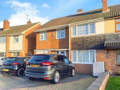 Rutland Avenue, 4 bedroom Semi Detached House to rent, £1,500 pcm
