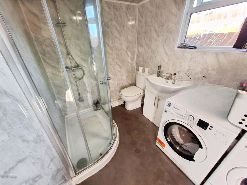 Shower Room / Utility / Wc