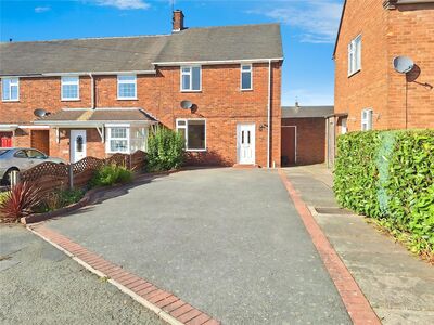2 bedroom End Terrace House for sale