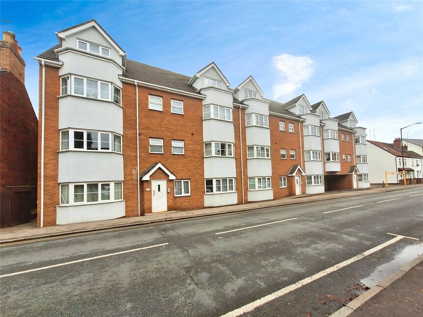 Main image of 2 bedroom  Flat for sale, Queens Road, Nuneaton, Warwickshire, CV11