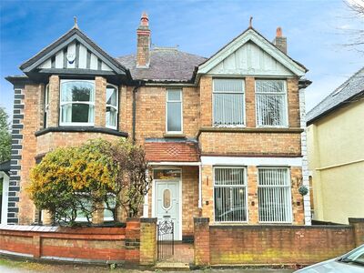 Earls Road, 3 bedroom Semi Detached House to rent, &pound;1,350 pcm