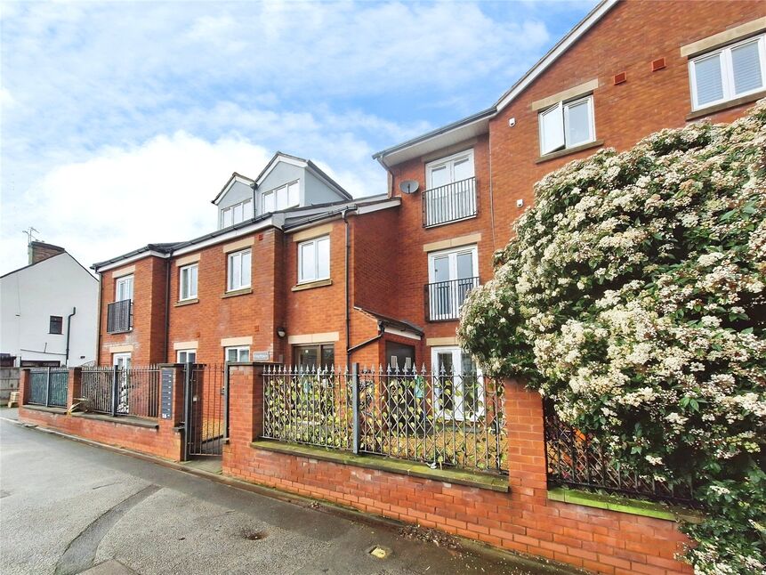 Main image of 2 bedroom Flat for sale, Heath End Road, Nuneaton, Warwickshire, CV10