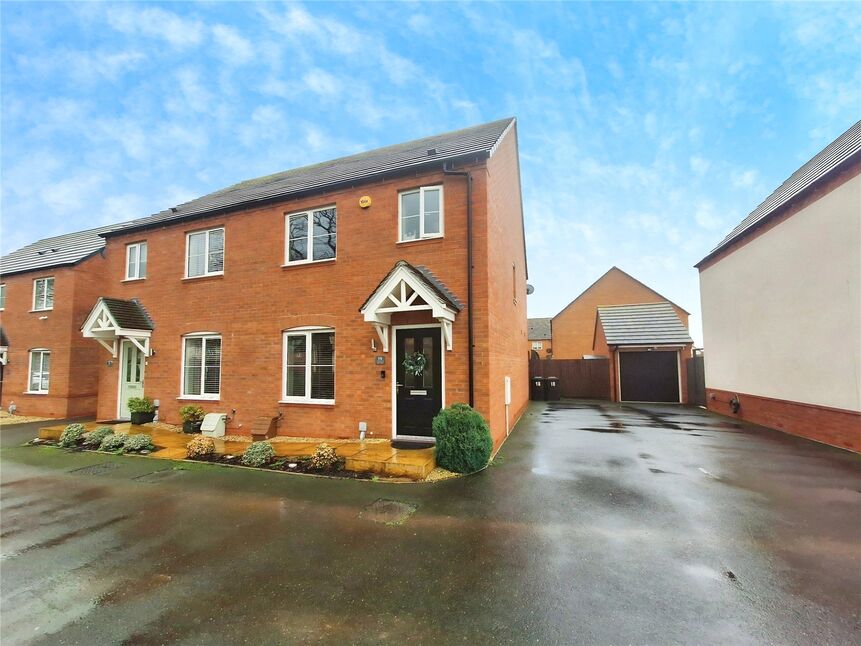 Main image of 3 bedroom Semi Detached House for sale, Duckpond Lane, Nuneaton, Warwickshire, CV10