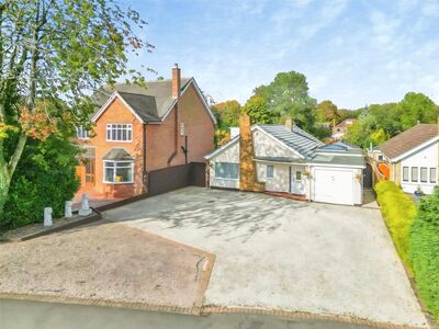 Bulkington Lane, 3 bedroom Detached Bungalow for sale, &pound;525,000