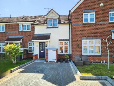 2 bedroom Mid Terrace House for sale