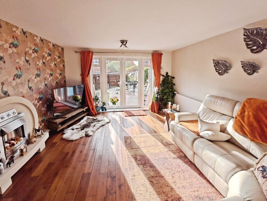 Lounge Dining Room