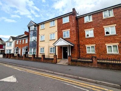 Edward Street, 2 bedroom Flat to rent, &pound;850 pcm