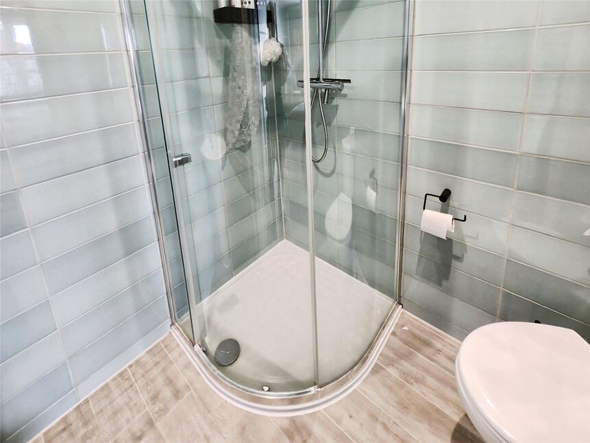En-Suite Shower