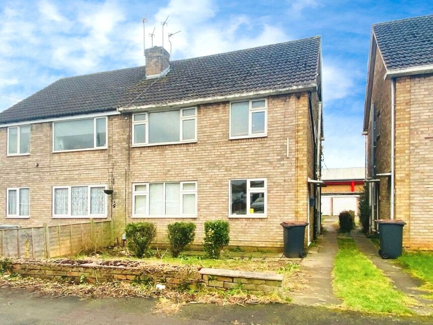 Main image of 2 bedroom Flat to rent, Oaston Road, Nuneaton, Warwickshire, CV11