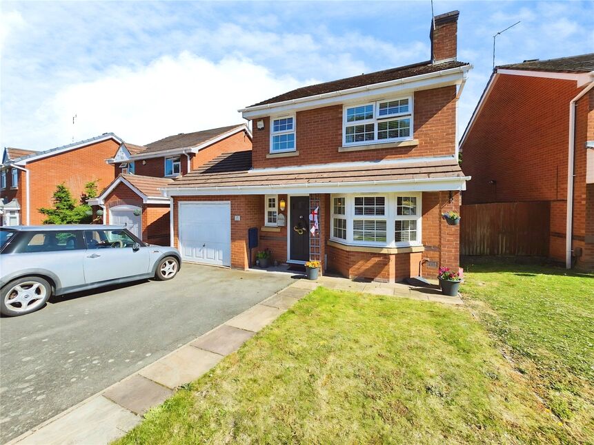 Main image of 3 bedroom Detached House for sale, Marsdale Drive, Nuneaton, Warwickshire, CV10