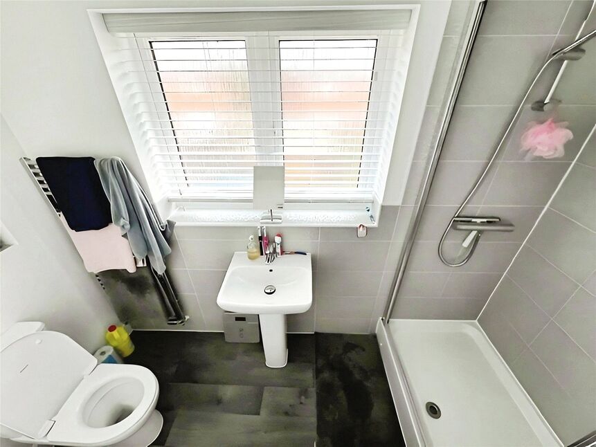 En-Suite Shower