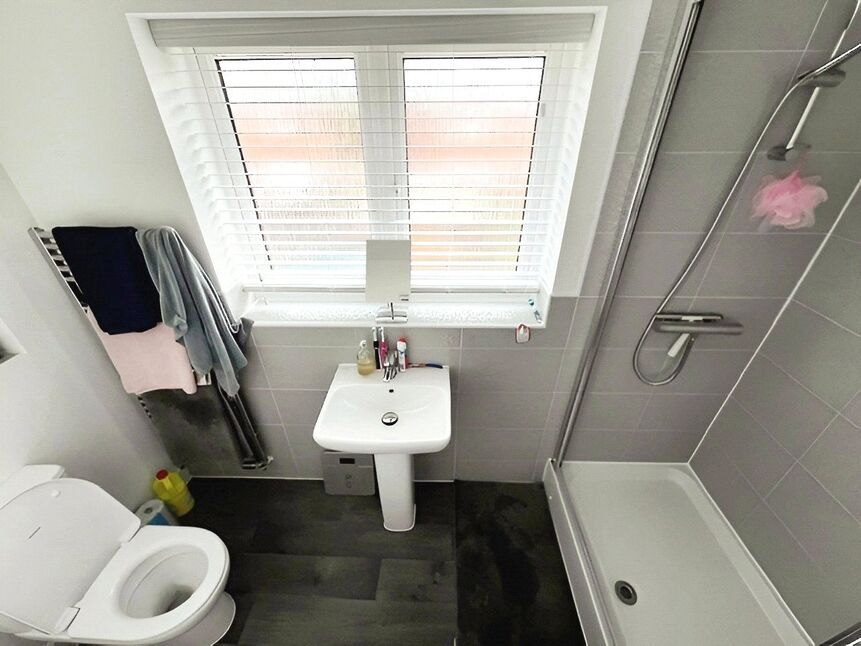 En-Suite Shower