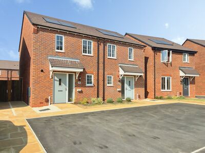 Combine Close, 2 bedroom Semi Detached House to rent, &pound;1,250 pcm
